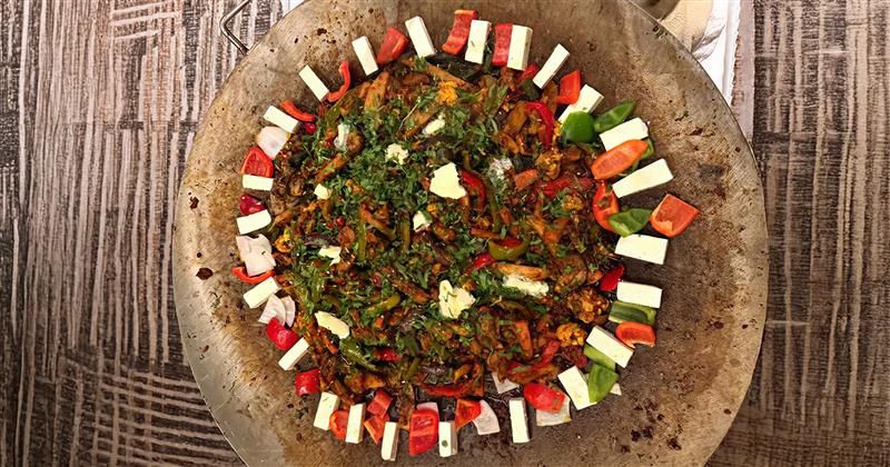 Premier Indian & Pakistani Catering in Orange County: Live Stations, Corporate Lunches & Party Trays